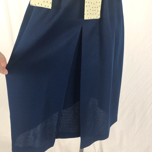 😍 Vintage Ivory & Blue Dress - Picture 5 of 8